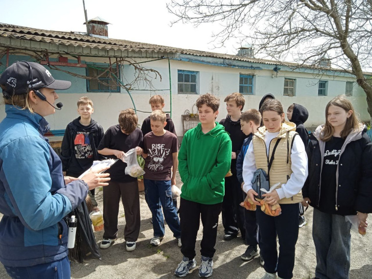 Учащиеся 6 "Б" класса посетили конезавод в с.Ивановское.